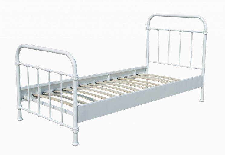 Metalen bed New York Van Vipack
