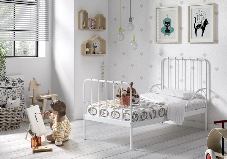 Metalen bed Alice van Vipack
