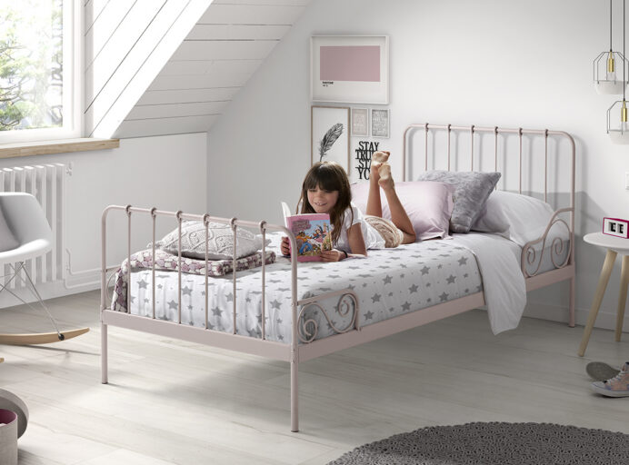 Metalen bed Alice van Vipack