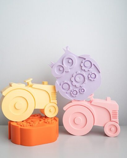 Blafre Brooddoos Tractor Lichtroze