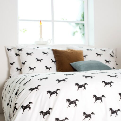 Snurk Dekbedovertrek Black Horses 140 x 200 Flanel