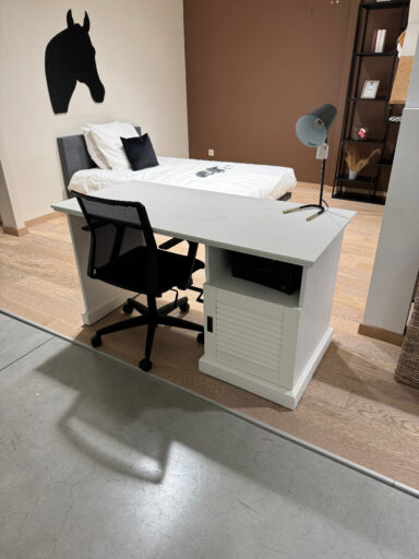 Toonzaalmodel Bureau Classico van FBM