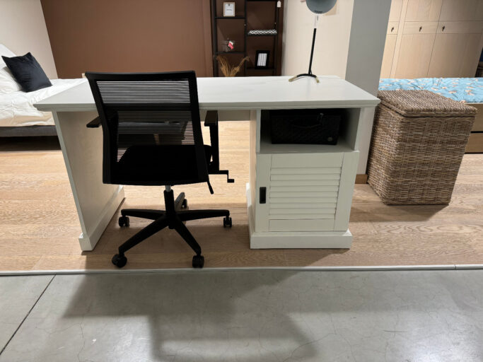 Toonzaalmodel Bureau Classico van FBM