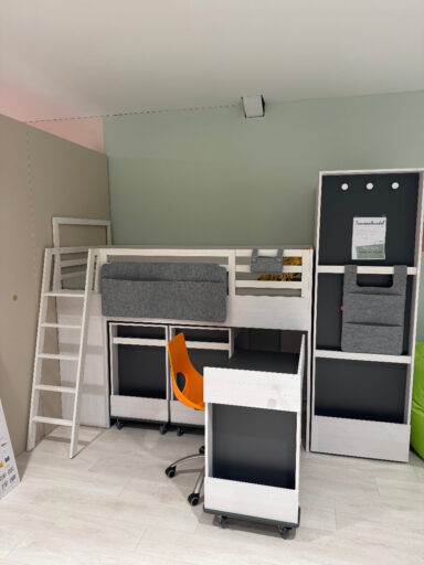 Toonzaalmodel hoogslaper met kasten Nest van Vox