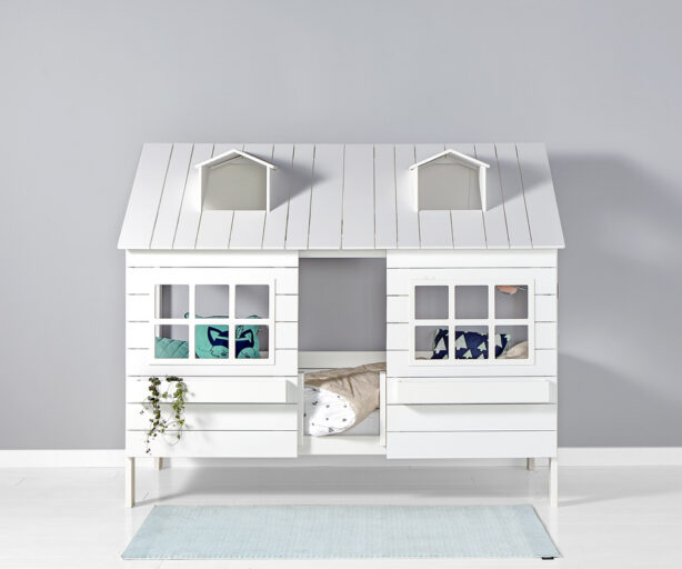 Lake house bed van Lifetime