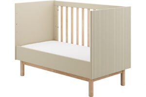 Toonzaalmodel babybed 60 x 120 Miloo Pinio