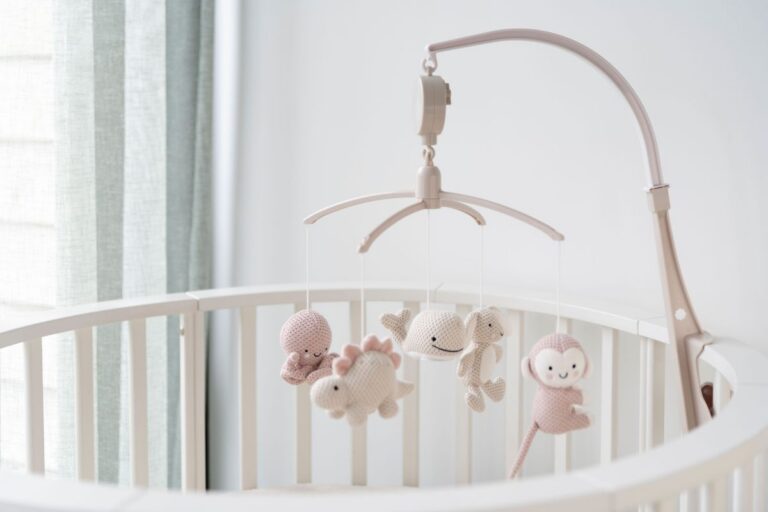 Muziekmobiel Animals Oud Roze/Warm Linen Baby’s Only