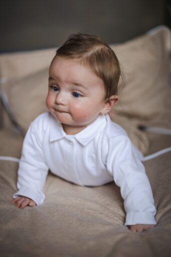 Setje 2-delig Wit Shirt en Camel Broekje Maat 62 Poetree Kids