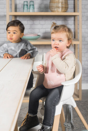 Slabbetje Met Mouwen Rainbow Pink Jollein