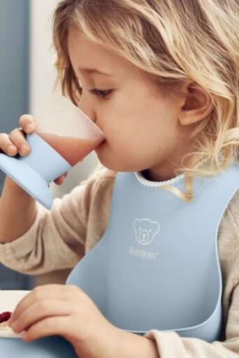 Slabbetje Pastelblauw Babybjorn