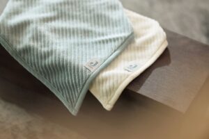 Slabbetjes Bandana Velvet Rib Sea Green/Ivory Set 2 Jollein