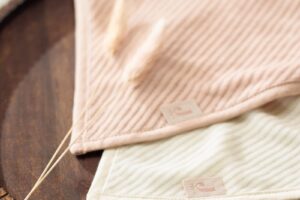 Slabbetjes Bandana Velvet Rib Wild Rose/Ivory Set 2 Jollein