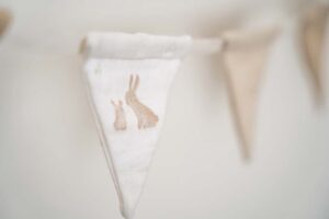 Slinger Met Vlaggetjes Baby Bunny Little Dutch