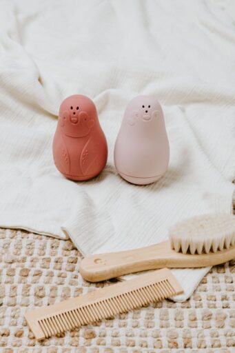 Spuitfiguur Pinguïn Stone Red en Oud Roze Set 2 Baby’s Only