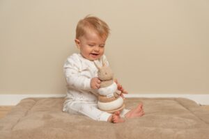 Tuimelstapelaar Baby Bunny Little Dutch